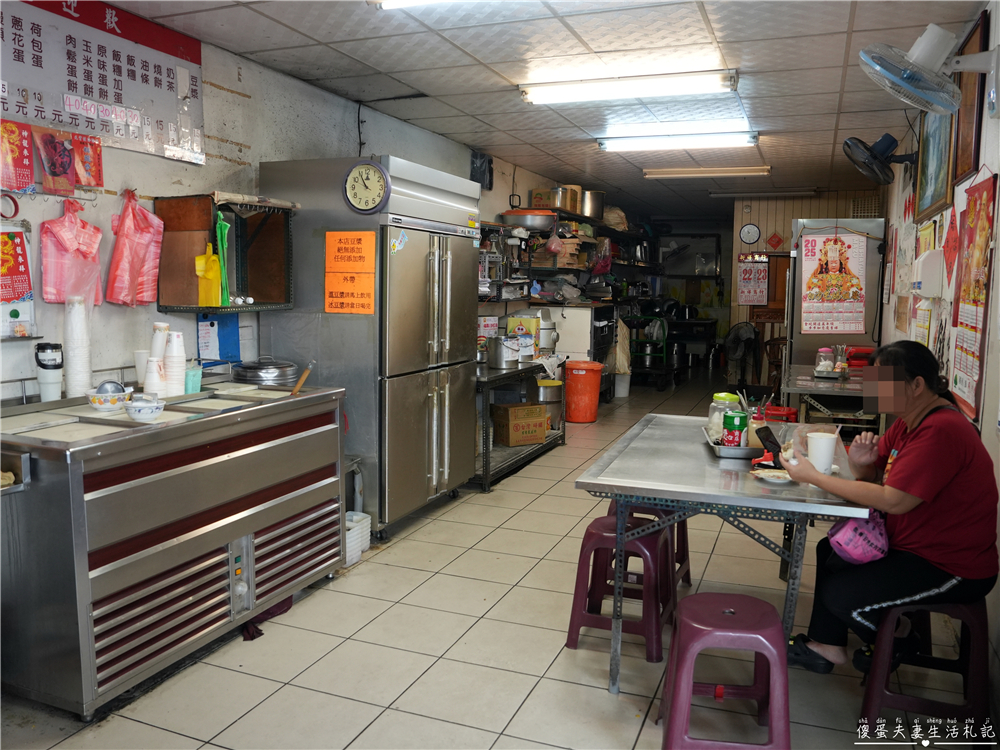 【苗栗市。美食】『市場桂枝豆漿店』超猛鮮肉包子！藏在南苗市場的傳統早餐店！ @傻蛋夫妻生活札記