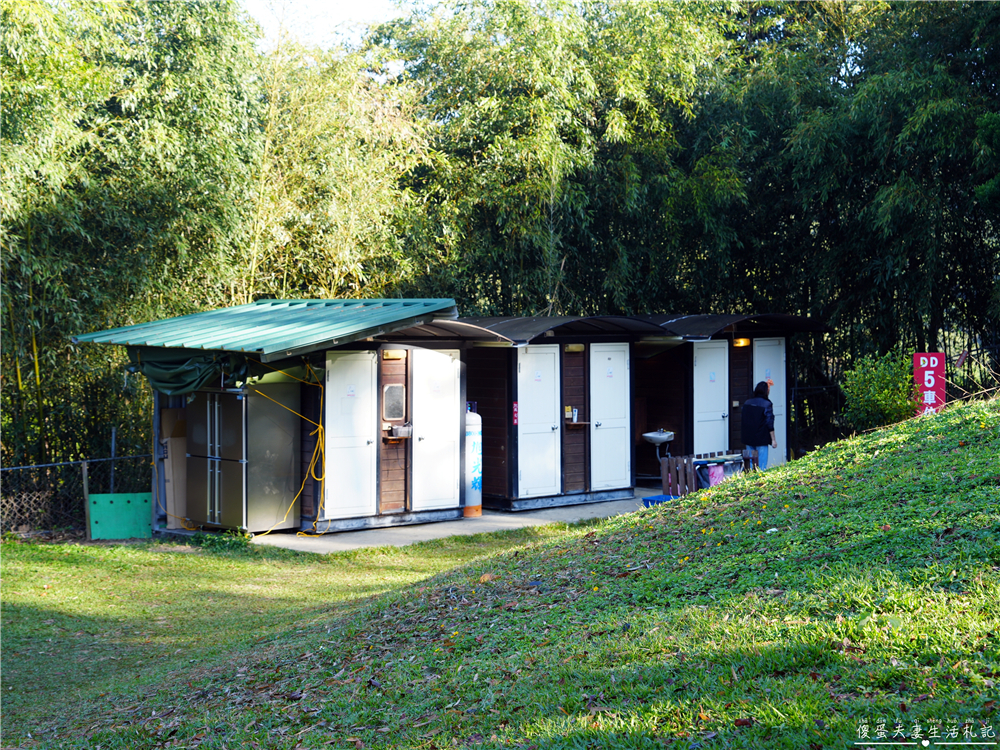 【苗栗大湖。露營】『微笑山丘露營區』玩到不想回家！孩子放電、大人放鬆的樂園系露營區！ @傻蛋夫妻生活札記