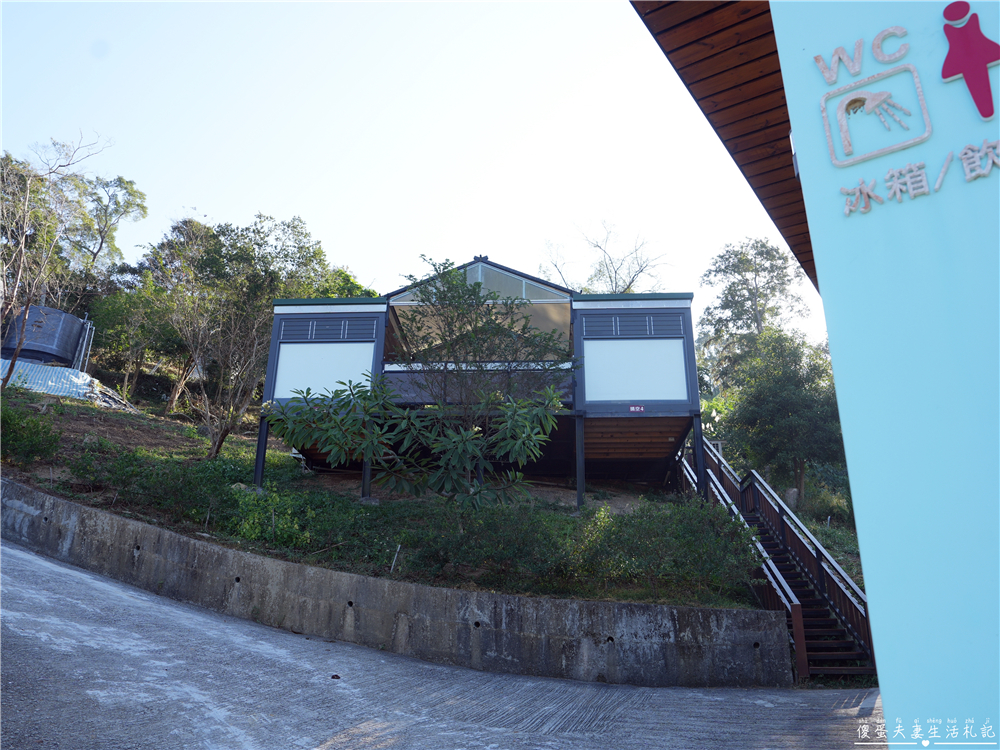 【苗栗大湖。露營】『微笑山丘露營區』玩到不想回家！孩子放電、大人放鬆的樂園系露營區！ @傻蛋夫妻生活札記