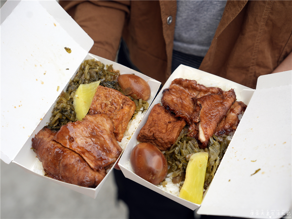 【苗栗頭份。美食】『圓光排肉餐盒』乘載回憶的味道！經營超過一甲子的頭份在地超級便當老店！ @傻蛋夫妻生活札記