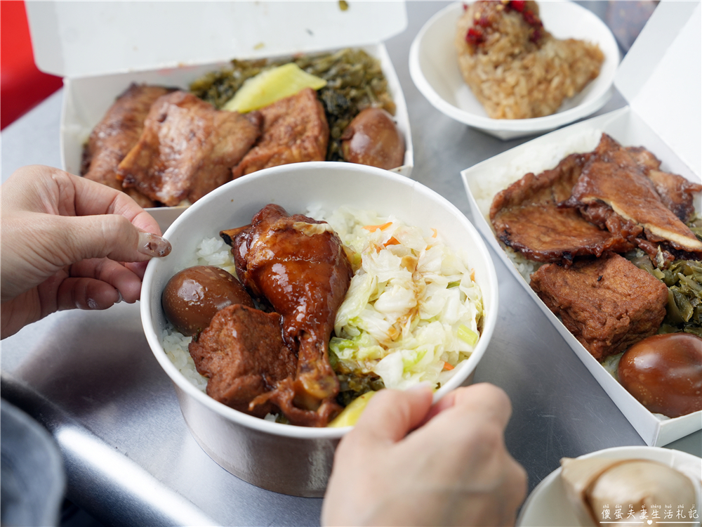 【苗栗頭份。美食】『圓光排肉餐盒』乘載回憶的味道！經營超過一甲子的頭份在地超級便當老店！ @傻蛋夫妻生活札記