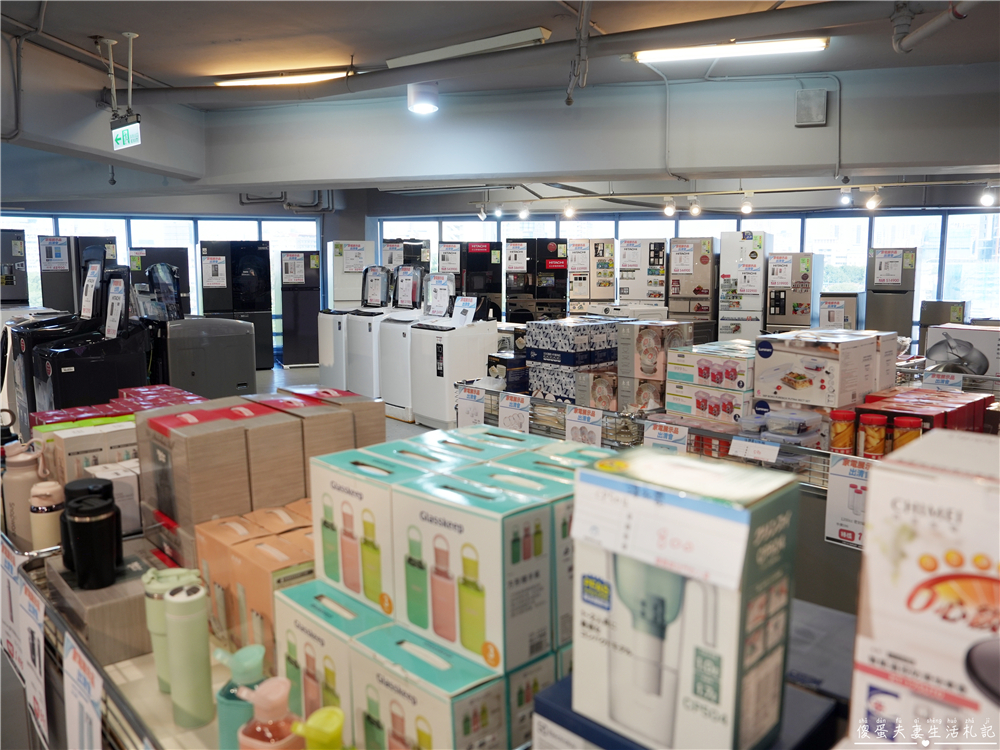 【台中中區。特賣會】『日曜天地OUTLET』年末展示品家電最後出清，全面3折起！各大知名家電、廚具、寢具品牌一次到位！把握機會便宜搶起來！ @傻蛋夫妻生活札記