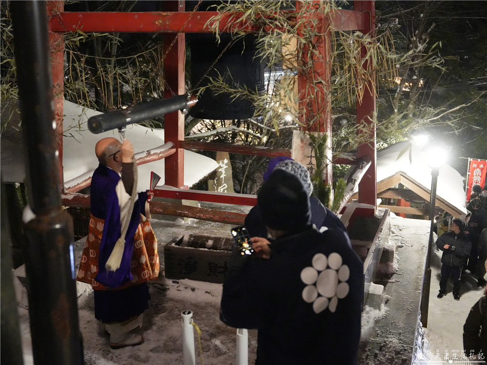 【日本群馬。彙集】『草津溫泉』湯畑溫泉街散策懶人包！吃喝玩樂一篇搞定！ @傻蛋夫妻生活札記