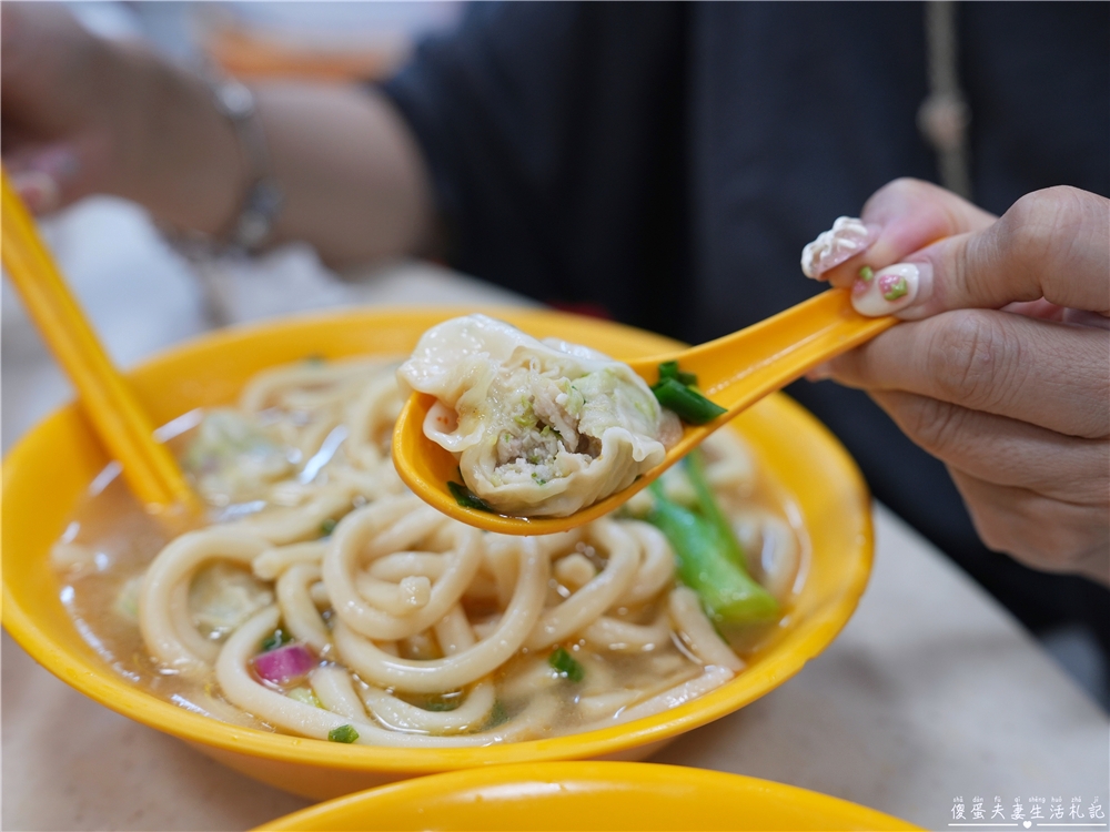 【香港大埔美食】『東記上海麵-大埔墟街市店』在地人帶路！大埔墟街市知名小吃！ @傻蛋夫妻生活札記