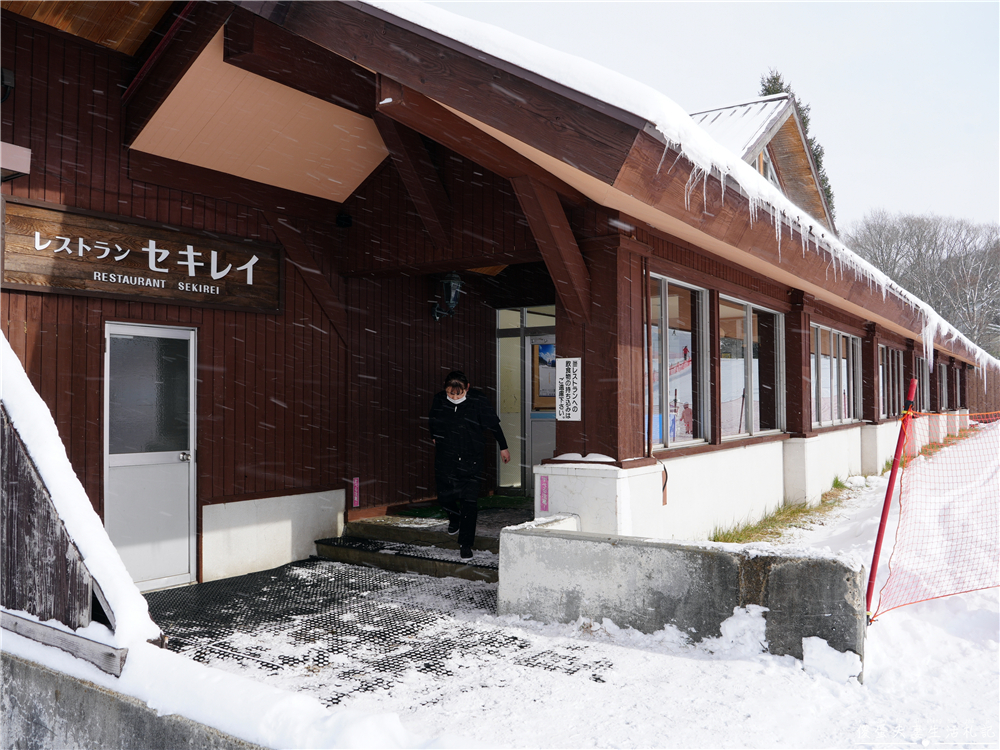 【日本岩手。滑雪】『八幡平渡假村全景滑雪場』新手滑雪×雪樂園×溫泉飯店一次搞定！ @傻蛋夫妻生活札記