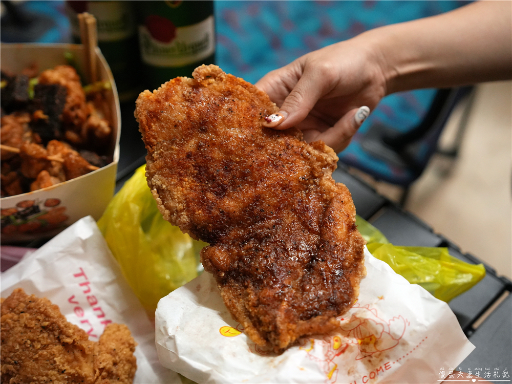 【南投埔里。美食】『品恩香雞排』涮嘴不油膩！埔里鎮上的涮嘴炸物小吃~ @傻蛋夫妻生活札記