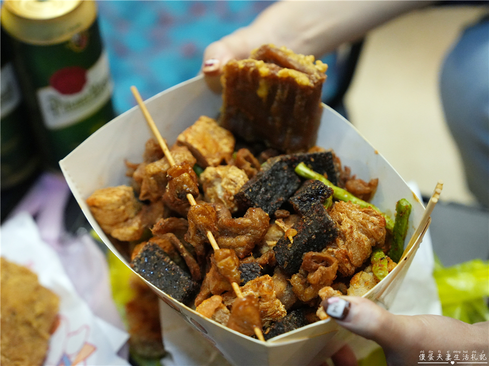 【南投埔里。美食】『品恩香雞排』涮嘴不油膩！埔里鎮上的涮嘴炸物小吃~ @傻蛋夫妻生活札記