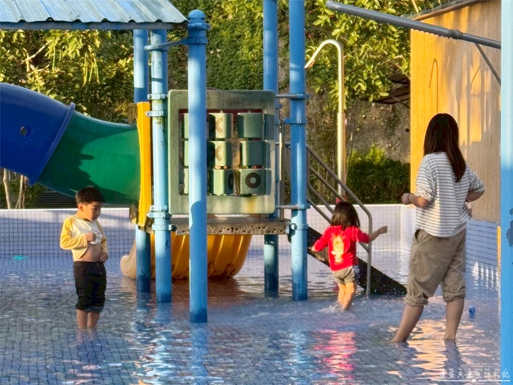 【苗栗大湖。露營】『微笑山丘露營區』玩到不想回家!孩子放電、大人放鬆的樂園系露營區! @傻蛋夫妻生活札記 【苗栗大湖。露營】『微笑山丘露營區』玩到不想回家!孩子放電、大人放鬆的樂園系露營區! @傻蛋夫妻生活札記