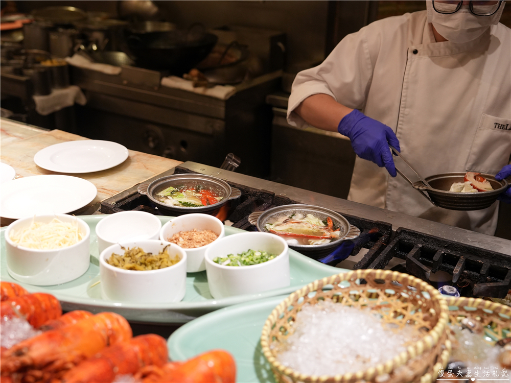【台中西屯。美食】『林酒店 森林百匯』海鮮&times;異國料理一次滿足！台中吃到飽餐廳！ @傻蛋夫妻生活札記