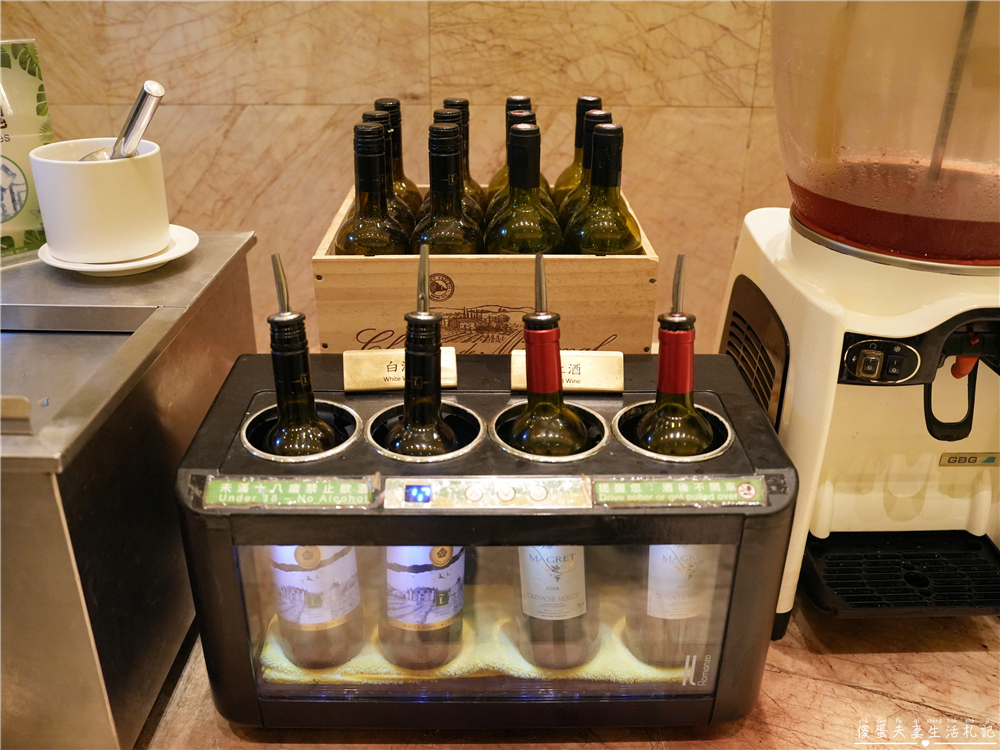 【台中西屯。美食】『林酒店 森林百匯』海鮮&times;異國料理一次滿足！台中吃到飽餐廳！ @傻蛋夫妻生活札記