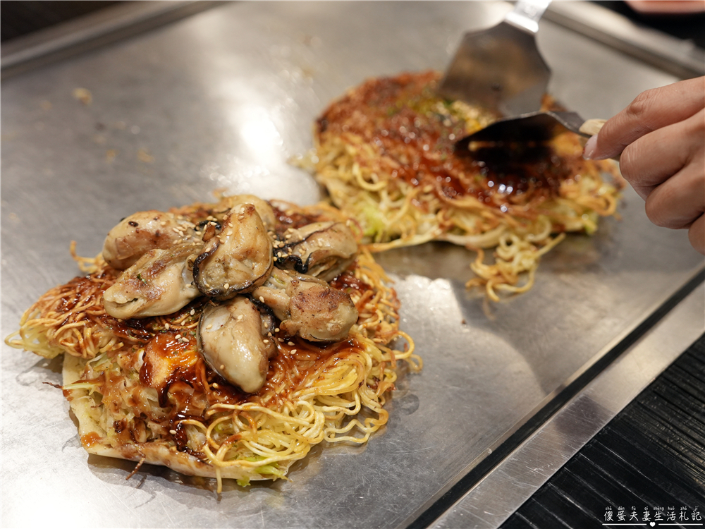 【日本廣島。美食】『Hanako花子-宮島口店』正宗廣島風御好燒!嚴島渡輪前好吃的道地廣島燒! @傻蛋夫妻生活札記 【日本廣島。美食】『Hanako花子-宮島口店』正宗廣島風御好燒!嚴島渡輪前好吃的道地廣島燒! @傻蛋夫妻生活札記