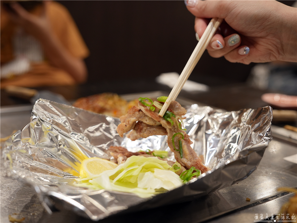 【日本廣島。美食】『Hanako花子-宮島口店』正宗廣島風御好燒!嚴島渡輪前好吃的道地廣島燒! @傻蛋夫妻生活札記 【日本廣島。美食】『Hanako花子-宮島口店』正宗廣島風御好燒!嚴島渡輪前好吃的道地廣島燒! @傻蛋夫妻生活札記