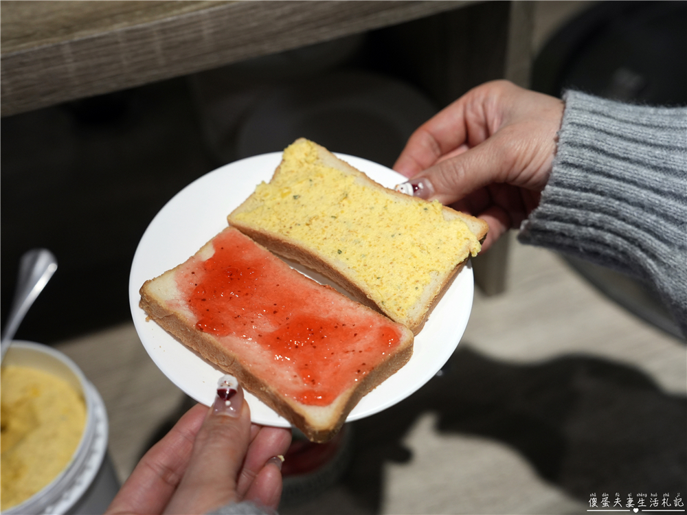 【新竹東區。美食】『吉賀加平價牛排館-新竹店』大口吃肉！肉食小資大滿足~~內用加麵免費！冰品、飲料、湯品等自助吧無限供應~ @傻蛋夫妻生活札記