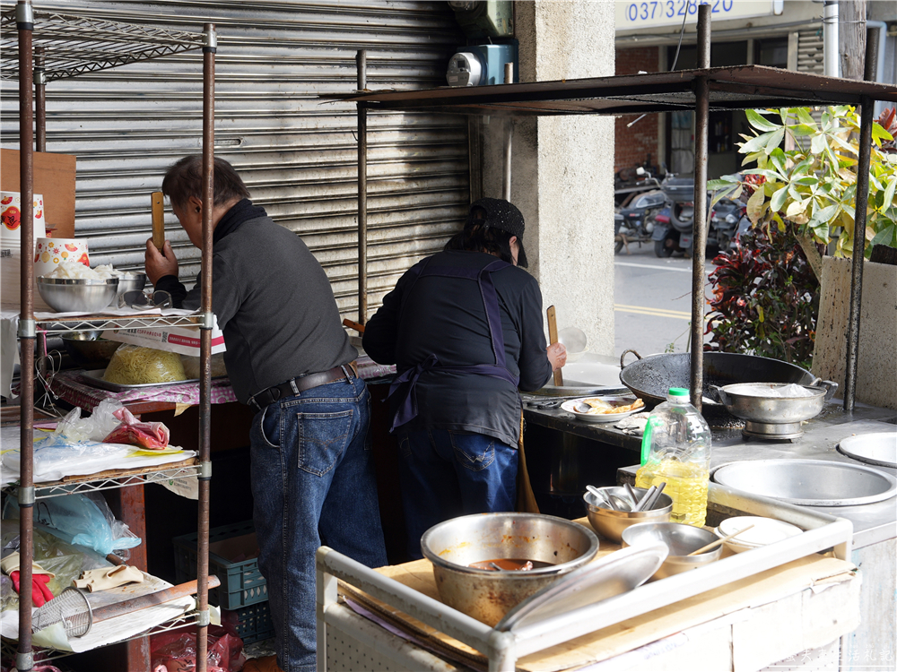 【苗栗市美食】『廖媽媽』無招牌老字號!南苗的超級隱藏版麵店~ @傻蛋夫妻生活札記 【苗栗市美食】『廖媽媽』無招牌老字號!南苗的超級隱藏版麵店~ @傻蛋夫妻生活札記