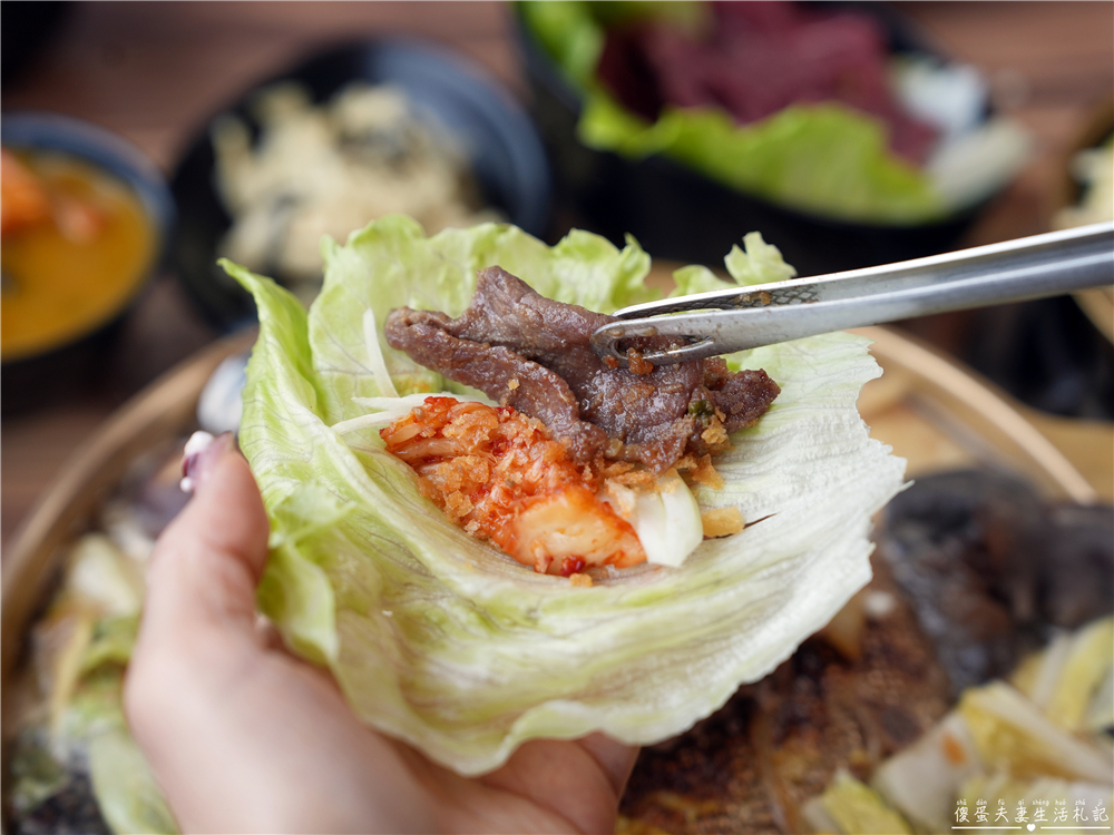 【苗栗竹南。美食】『深坑什麼鍋-竹南博愛店』百元起鍋物爽吃一波！部隊鍋、全酒烏骨雞、火烤兩吃一次滿足！ @傻蛋夫妻生活札記