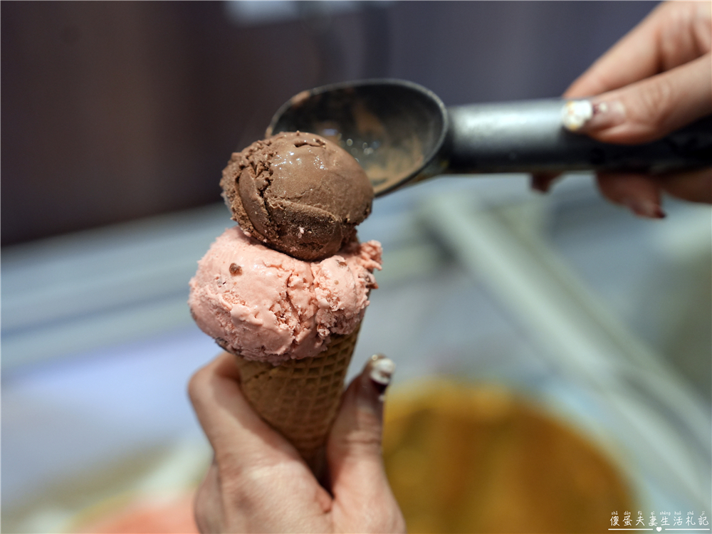 【苗栗竹南。美食】『深坑什麼鍋-竹南博愛店』百元起鍋物爽吃一波！部隊鍋、全酒烏骨雞、火烤兩吃一次滿足！ @傻蛋夫妻生活札記