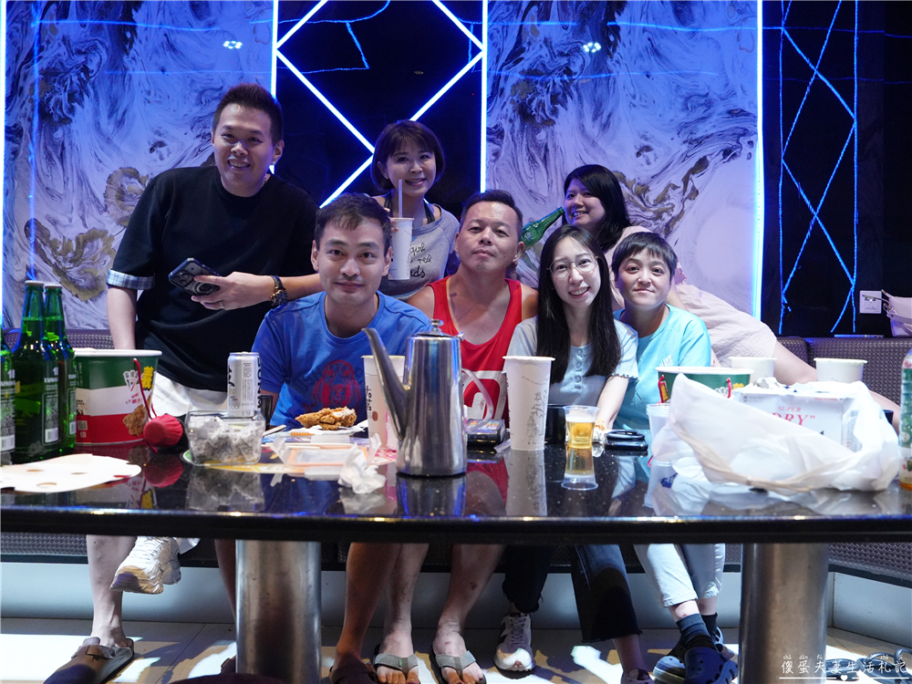 【台中北屯】『東區之星自助式KTV』超加分無菸包廂！環境乾淨爽唱一波~~ @傻蛋夫妻生活札記