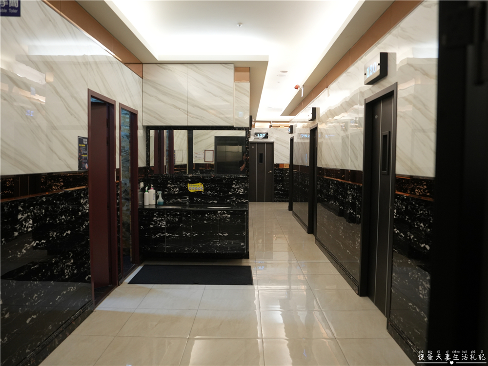 【台中北屯】『東區之星自助式KTV』超加分無菸包廂！環境乾淨爽唱一波~~ @傻蛋夫妻生活札記