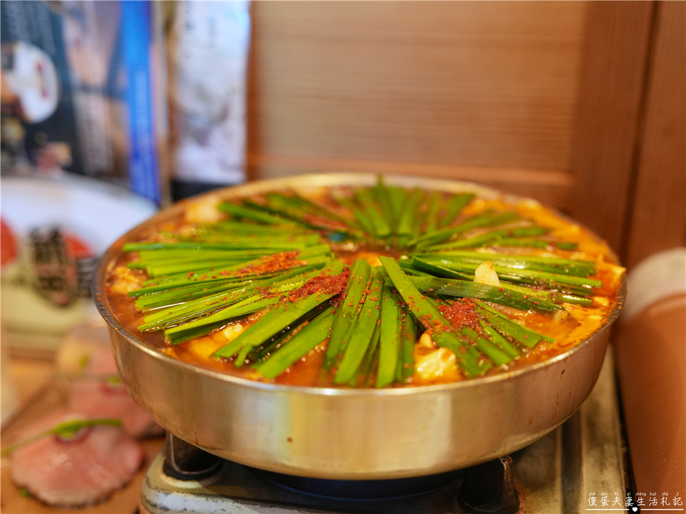 【日本福岡美食】『博多もつ鍋前田屋總本店』在地高人氣!福岡必吃超人氣牛腸鍋! @傻蛋夫妻生活札記 【日本福岡美食】『博多もつ鍋前田屋總本店』在地高人氣!福岡必吃超人氣牛腸鍋! @傻蛋夫妻生活札記