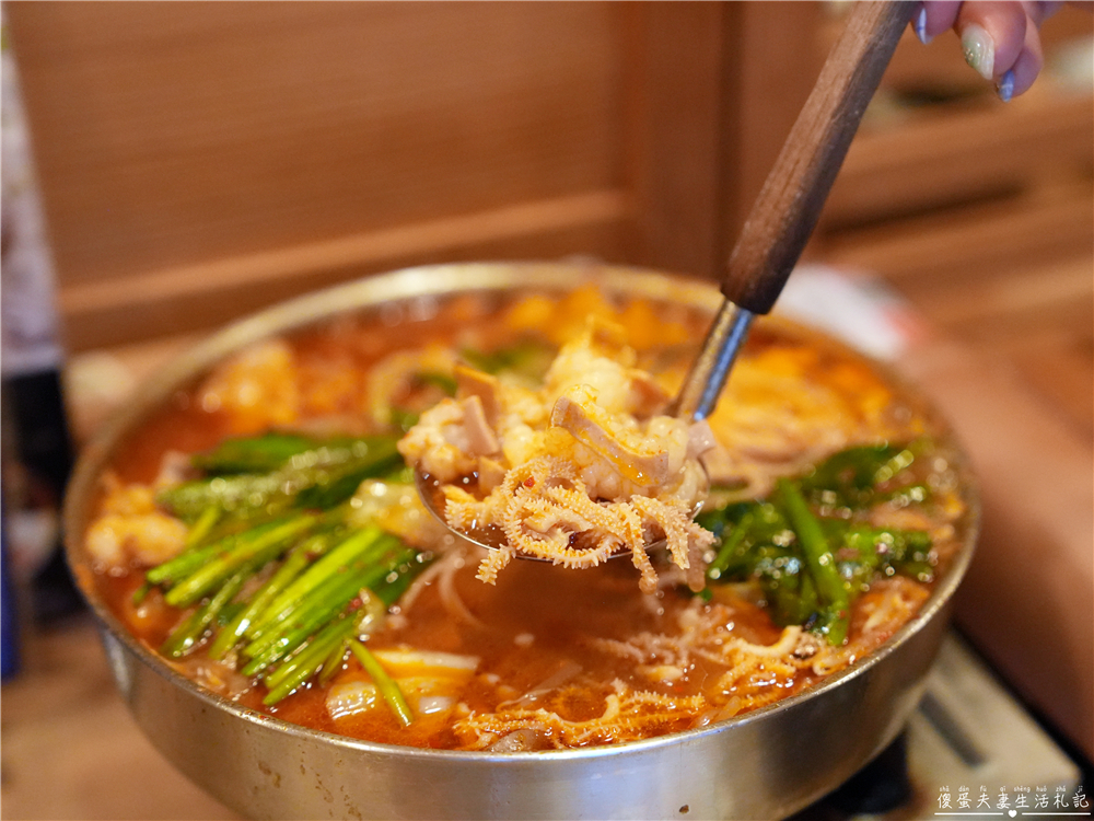 【日本福岡美食】『博多もつ鍋前田屋總本店』在地高人氣！福岡必吃超人氣牛腸鍋！ @傻蛋夫妻生活札記