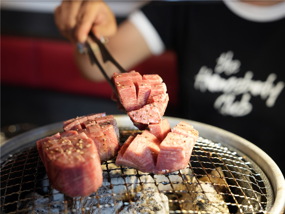 【日本福岡美食】『炭火焼肉バル AGITO HIRAO』人氣厚切牛舌燒肉推薦～ @傻蛋夫妻生活札記