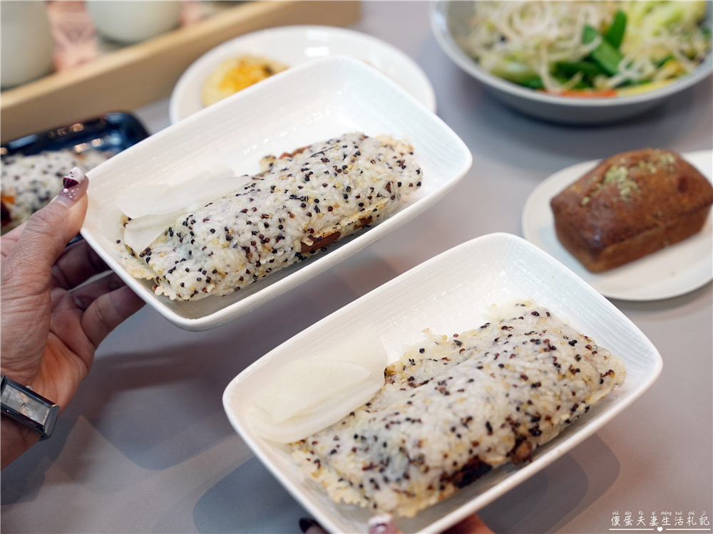 【苗栗市美食】『I-yo餐食手作』火旁人市集人氣輕食!熱壓飯糰、手作甜點與天然果乾推薦! @傻蛋夫妻生活札記 【苗栗市美食】『I-yo餐食手作』火旁人市集人氣輕食!熱壓飯糰、手作甜點與天然果乾推薦! @傻蛋夫妻生活札記