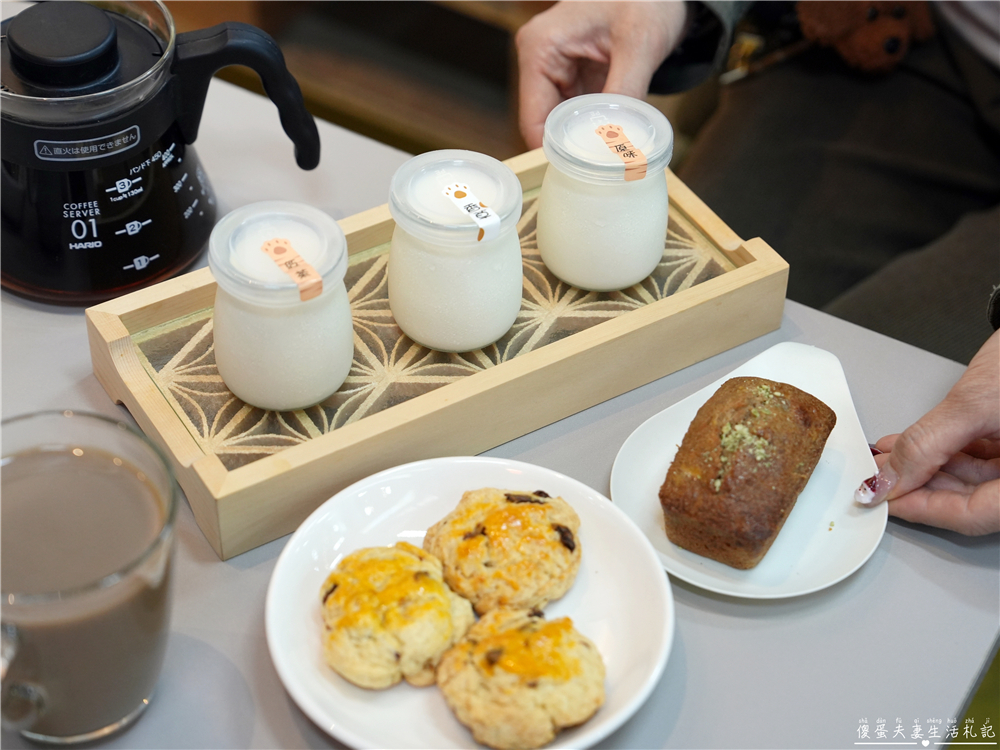 【苗栗市美食】『I-yo餐食手作』火旁人市集人氣輕食！熱壓飯糰、手作甜點與天然果乾推薦！ @傻蛋夫妻生活札記