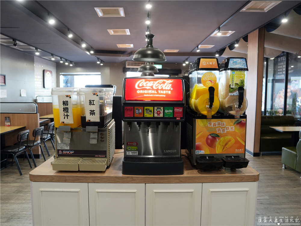 【苗栗市美食】『貴族世家mini-苗栗府東店』平價牛排選擇!牛排+自助吧吃到飽~ @傻蛋夫妻生活札記 【苗栗市美食】『貴族世家mini-苗栗府東店』平價牛排選擇!牛排+自助吧吃到飽~ @傻蛋夫妻生活札記