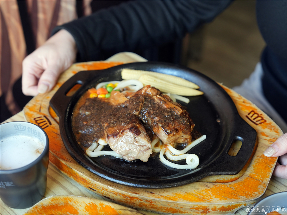 【苗栗市美食】『貴族世家mini-苗栗府東店』平價牛排選擇！牛排+自助吧吃到飽~ @傻蛋夫妻生活札記