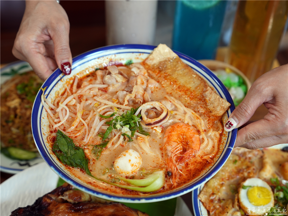 【苗栗頭份美食】『來馬食光』頭份交流道旁超人氣南洋料理！來馬烤雞強勢登場！親子寵物友善餐廳！ @傻蛋夫妻生活札記