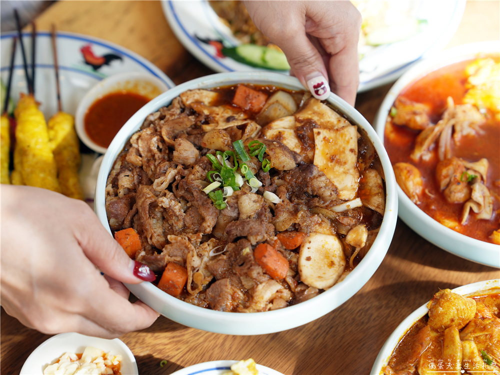 【苗栗頭份美食】『來馬食光』頭份交流道旁超人氣南洋料理！來馬烤雞強勢登場！親子寵物友善餐廳！ @傻蛋夫妻生活札記