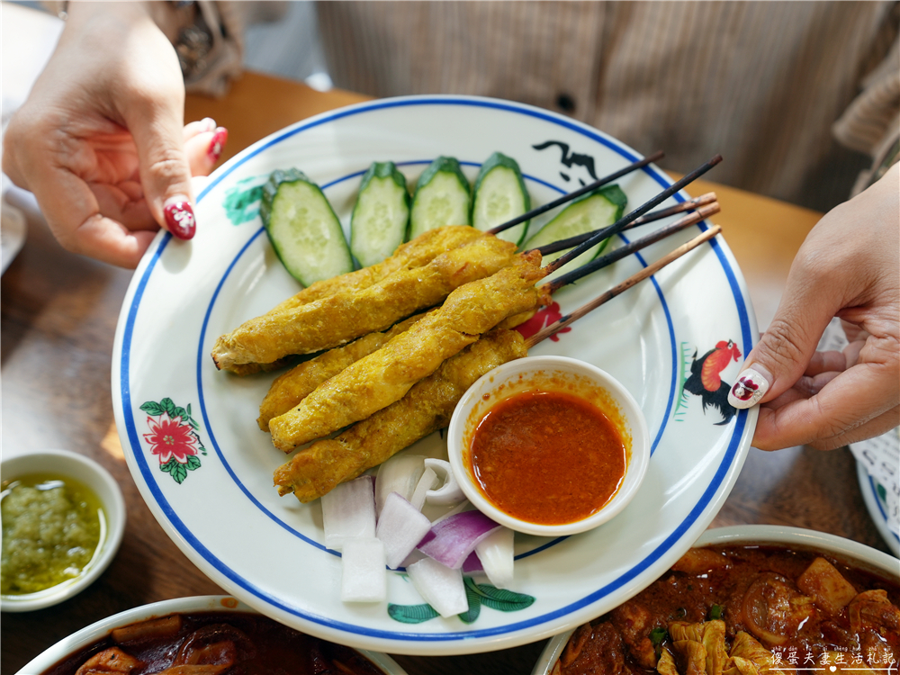 【苗栗頭份美食】『來馬食光』頭份交流道旁超人氣南洋料理！來馬烤雞強勢登場！親子寵物友善餐廳！ @傻蛋夫妻生活札記