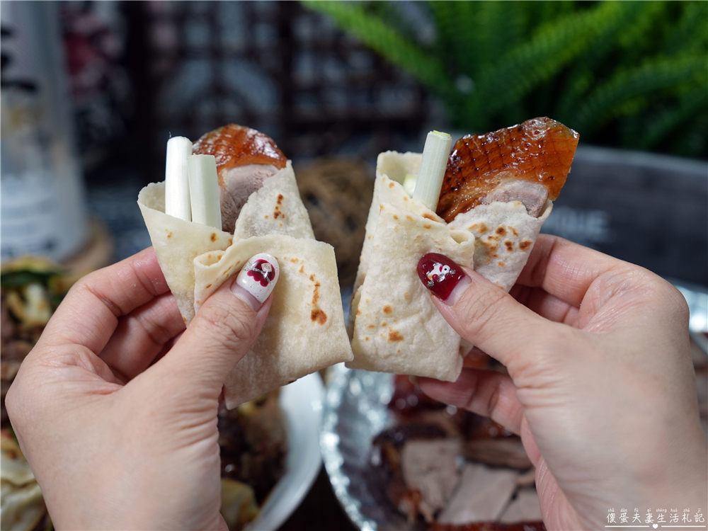 【台中豐原美食】『源聚烤鴨』在地超人氣烤鴨店!一鴨二吃、炒鴨架香嫩又下飯! @傻蛋夫妻生活札記 【台中豐原美食】『源聚烤鴨』在地超人氣烤鴨店!一鴨二吃、炒鴨架香嫩又下飯! @傻蛋夫妻生活札記