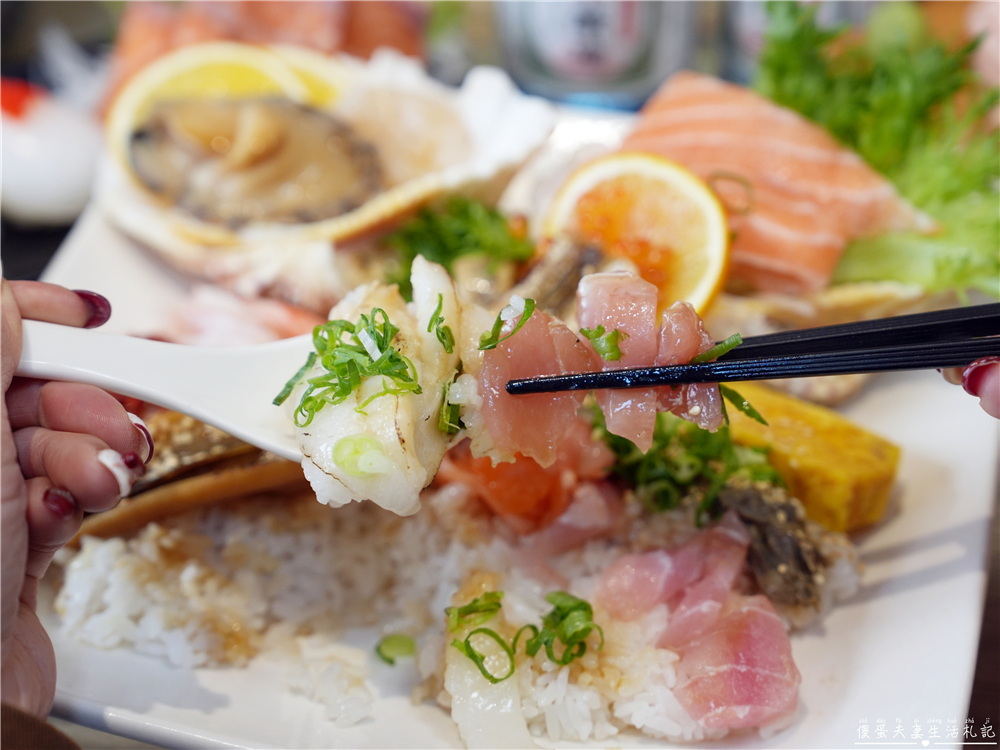 【台中北屯美食】『丸億生魚片壽司』超澎派雄霸套餐！新一點利黃昏市場的日式料理！ @傻蛋夫妻生活札記