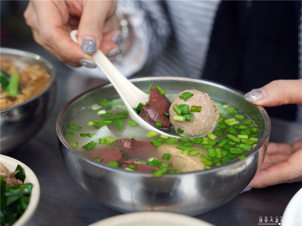 【台中北屯美食】『大姐臭豆腐大麵羹』臭豆腐+大麵羹一次滿足!大坑步道旁在地人氣小吃~ @傻蛋夫妻生活札記 【台中北屯美食】『大姐臭豆腐大麵羹』臭豆腐+大麵羹一次滿足!大坑步道旁在地人氣小吃~ @傻蛋夫妻生活札記