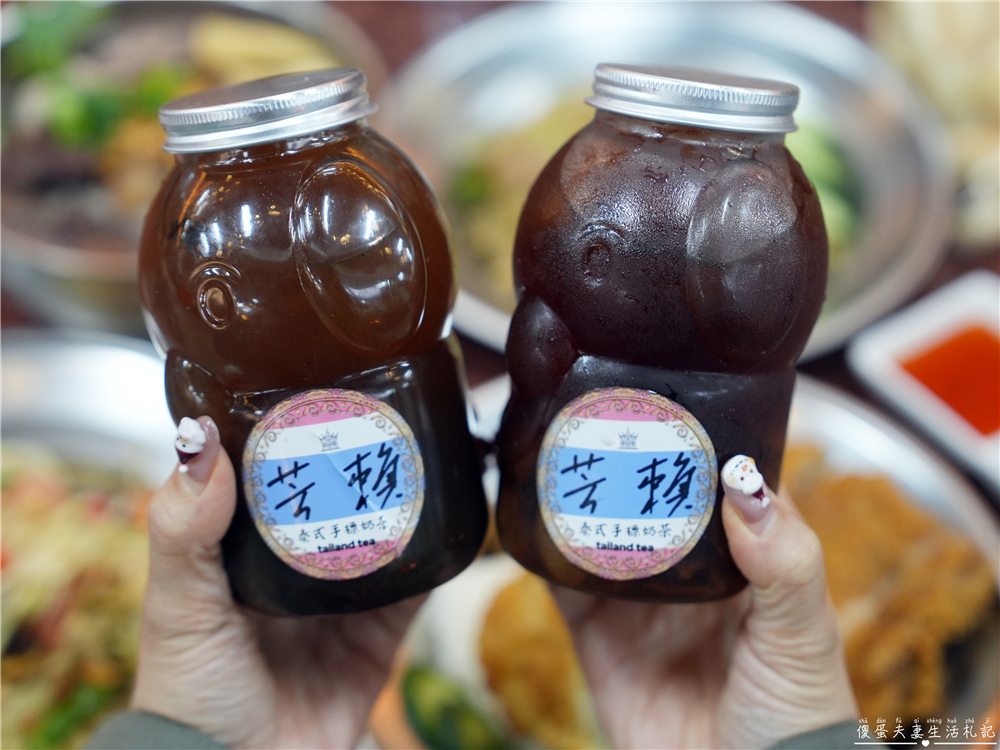 【苗栗市美食】『芳賴泰國船麵』火旁人市集的超夯泰式料理！還有可愛吸睛嘟嘟車喔~ @傻蛋夫妻生活札記