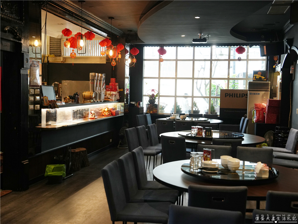 【苗栗竹南美食】『東棧時光』2026年母親節合菜溫馨登場！竹南在地的熱炒餐酒館~ @傻蛋夫妻生活札記