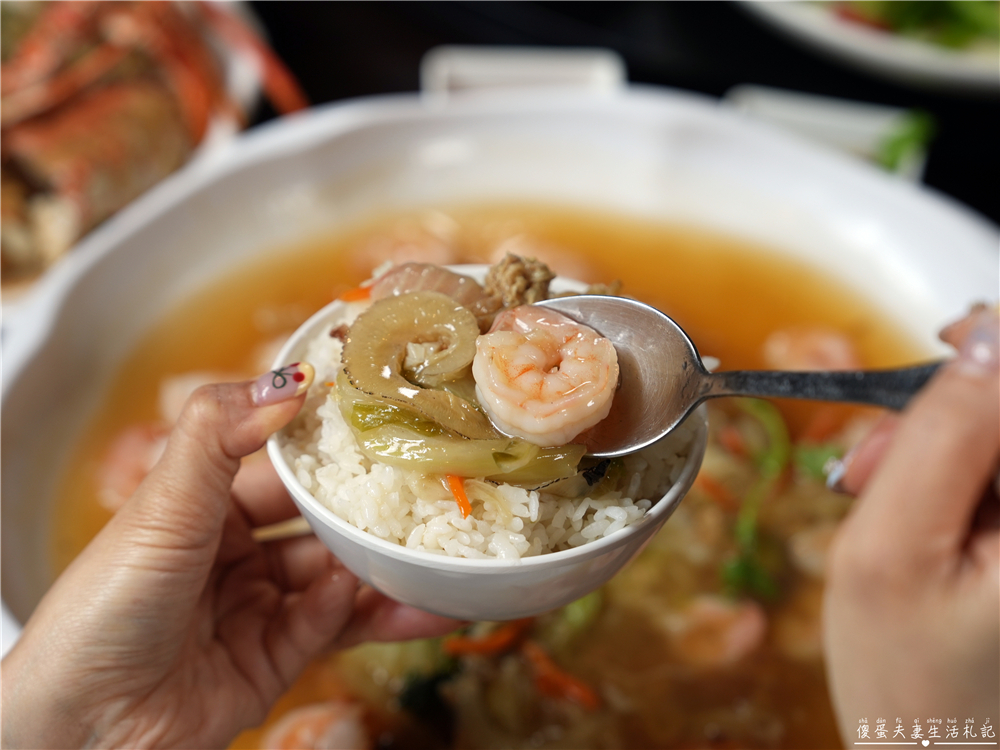 【苗栗竹南美食】『東棧時光』2026年母親節合菜溫馨登場!竹南在地的熱炒餐酒館~ @傻蛋夫妻生活札記 【苗栗竹南美食】『東棧時光』2026年母親節合菜溫馨登場!竹南在地的熱炒餐酒館~ @傻蛋夫妻生活札記