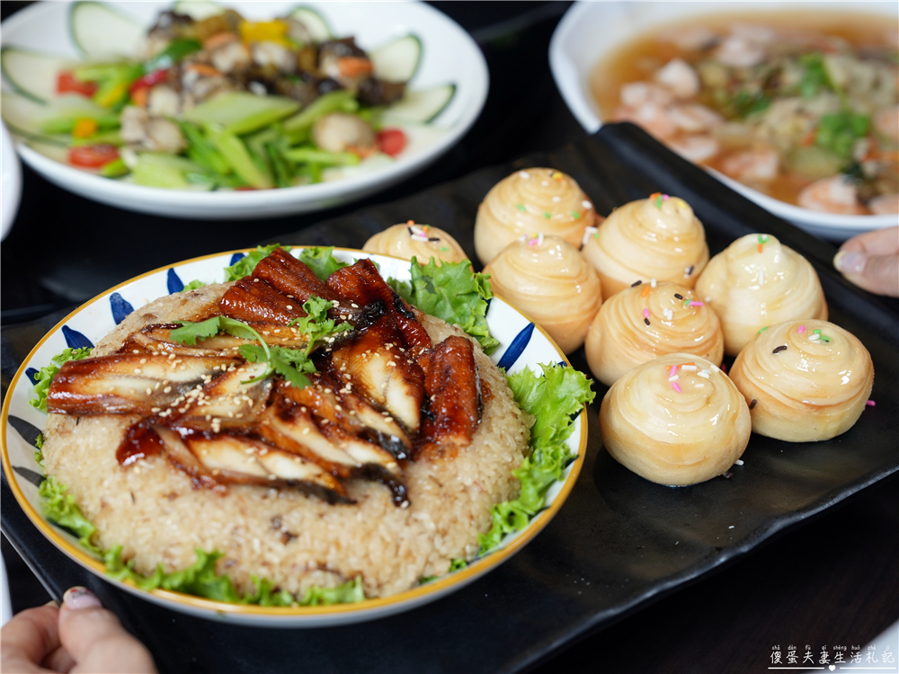 【苗栗竹南美食】『東棧時光』2026年母親節合菜溫馨登場！竹南在地的熱炒餐酒館~ @傻蛋夫妻生活札記