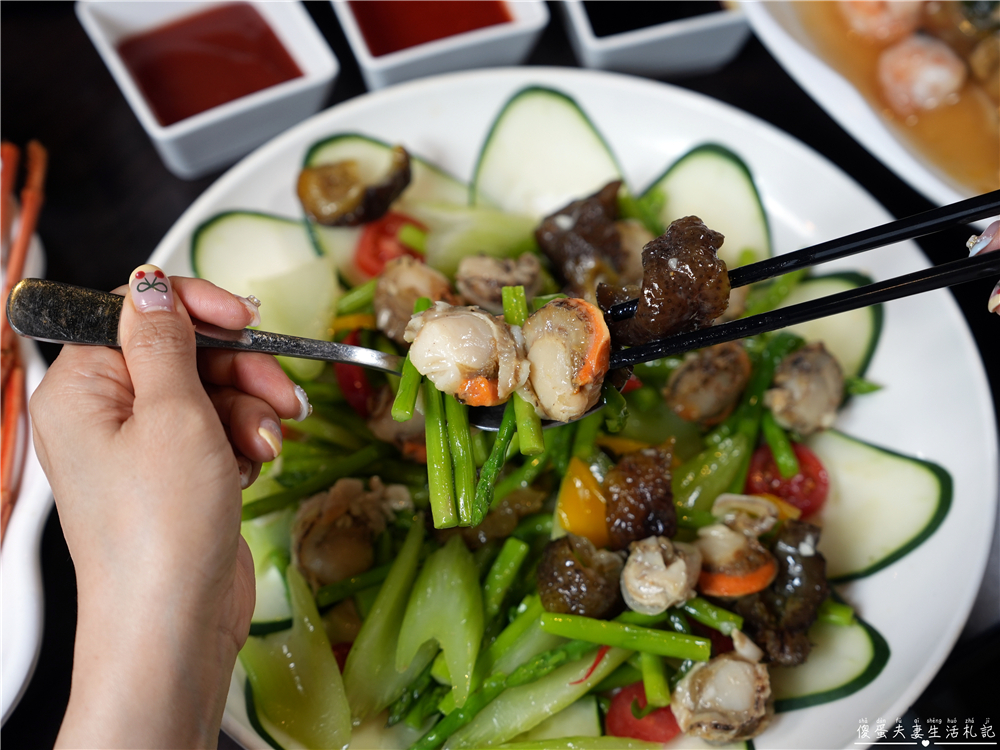 【苗栗竹南美食】『東棧時光』2026年母親節合菜溫馨登場!竹南在地的熱炒餐酒館~ @傻蛋夫妻生活札記 【苗栗竹南美食】『東棧時光』2026年母親節合菜溫馨登場!竹南在地的熱炒餐酒館~ @傻蛋夫妻生活札記