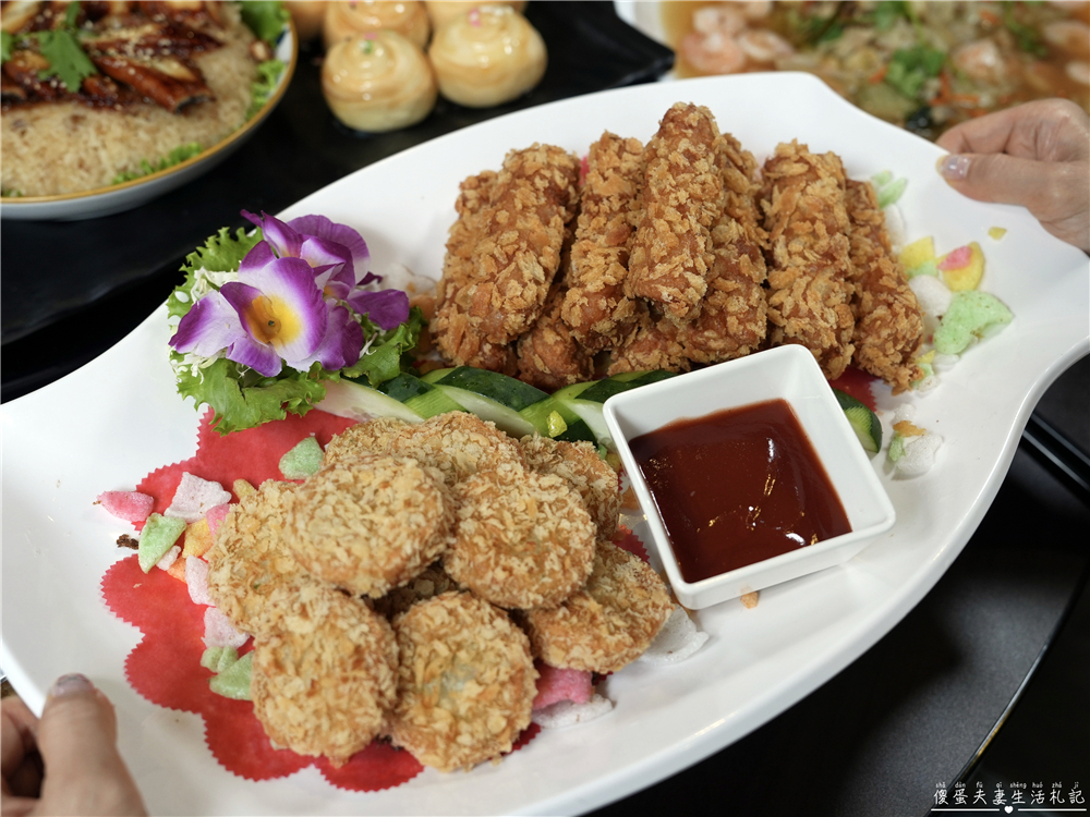 【苗栗竹南美食】『東棧時光』2026年母親節合菜溫馨登場！竹南在地的熱炒餐酒館~ @傻蛋夫妻生活札記