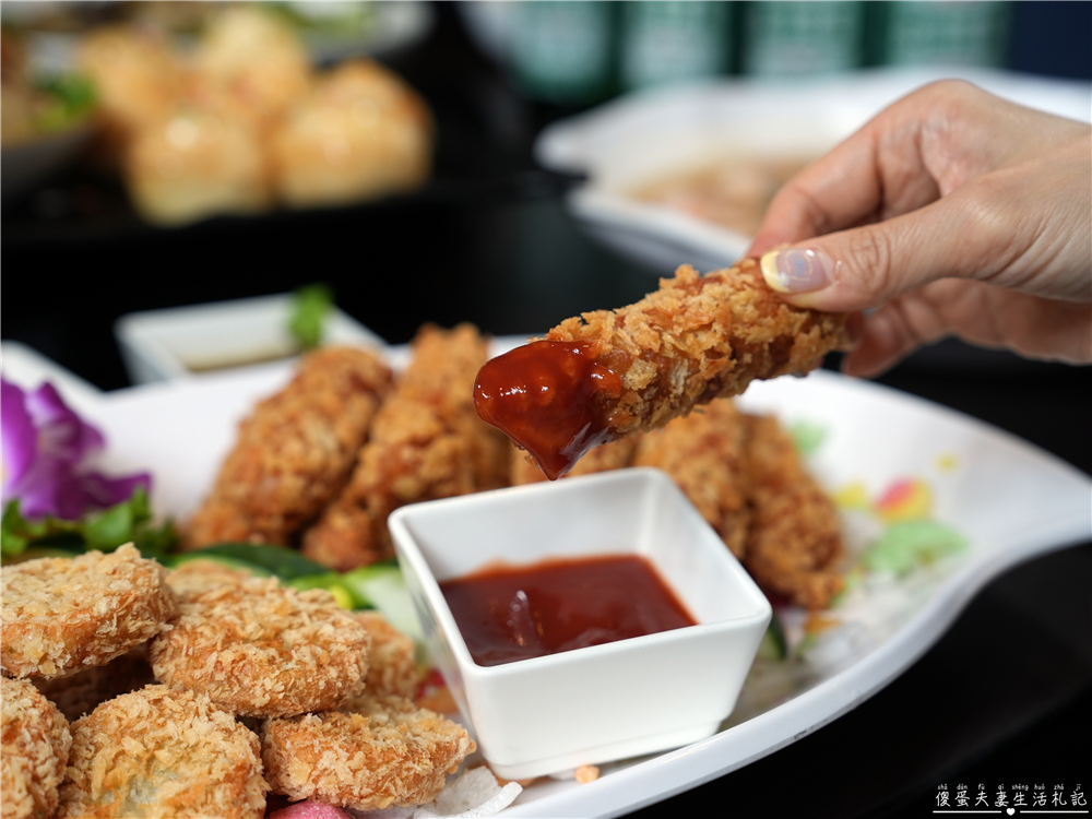 【苗栗竹南美食】『東棧時光』2026年母親節合菜溫馨登場！竹南在地的熱炒餐酒館~ @傻蛋夫妻生活札記