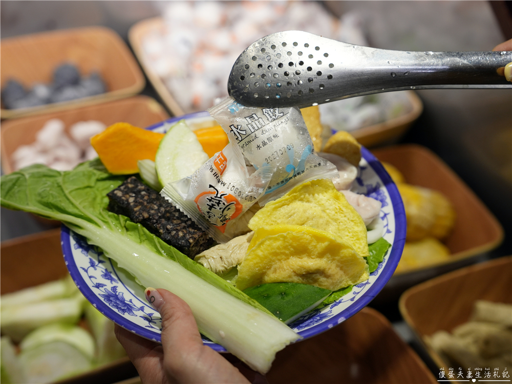 【苗栗頭份美食】『真涮吃到飽火鍋-頭份旗艦店』沒吃飽不准走!連肉品都是無限供應的超猛吃到飽火鍋! @傻蛋夫妻生活札記 【苗栗頭份美食】『真涮吃到飽火鍋-頭份旗艦店』沒吃飽不准走!連肉品都是無限供應的超猛吃到飽火鍋! @傻蛋夫妻生活札記
