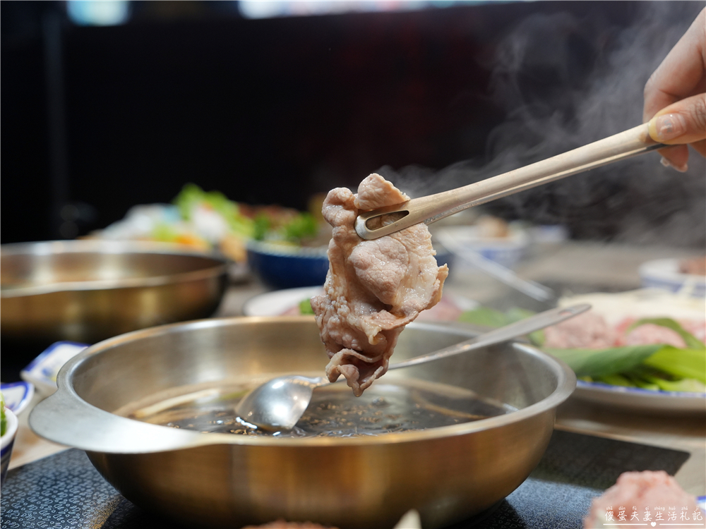 【苗栗頭份美食】『真涮吃到飽火鍋-頭份旗艦店』沒吃飽不准走！連肉品都是無限供應的超猛吃到飽火鍋！ @傻蛋夫妻生活札記