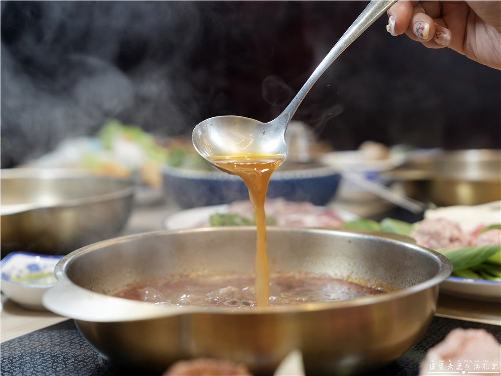 【苗栗頭份美食】『真涮吃到飽火鍋-頭份旗艦店』沒吃飽不准走！連肉品都是無限供應的超猛吃到飽火鍋！ @傻蛋夫妻生活札記