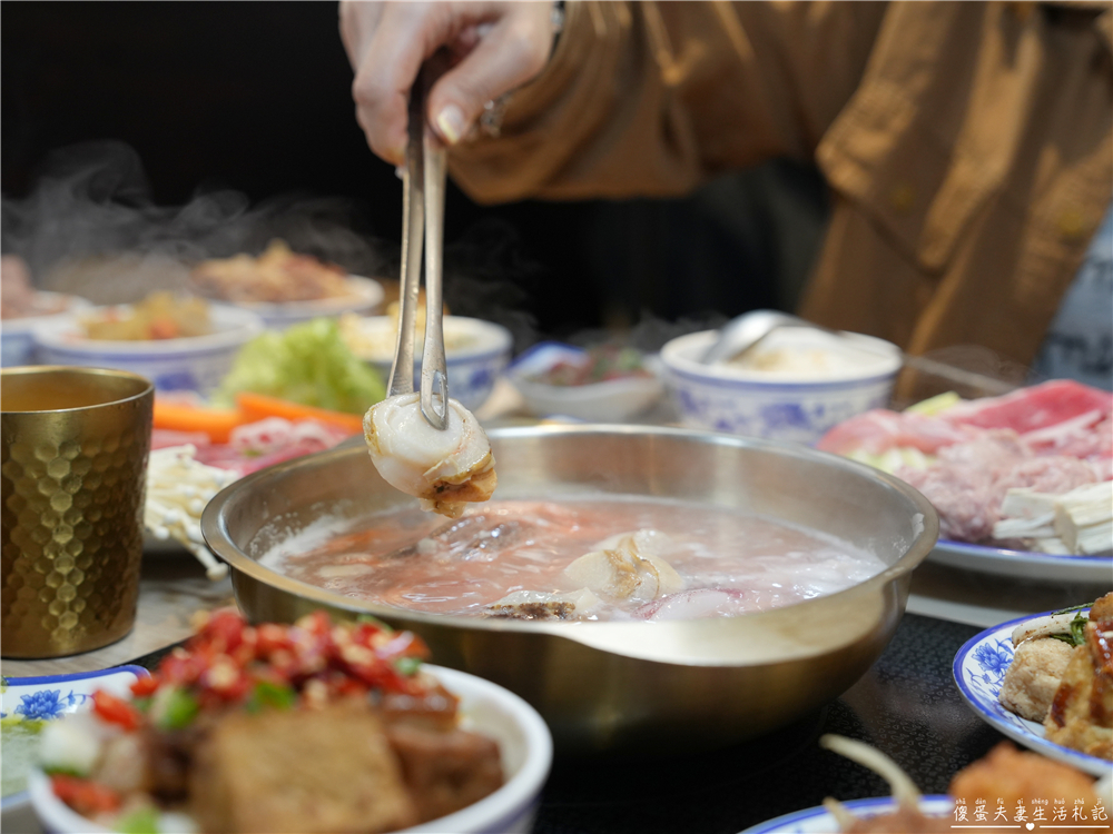 【苗栗頭份美食】『真涮吃到飽火鍋-頭份旗艦店』沒吃飽不准走！連肉品都是無限供應的超猛吃到飽火鍋！ @傻蛋夫妻生活札記