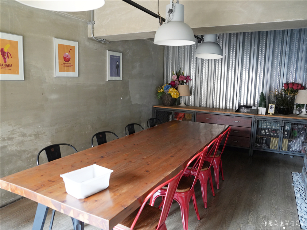 【台中西屯美食】『春三朝午』清爽登場！9oz萬牛犇騰一盆草vs燕麥優格碗！逢甲寵物友善早午餐推薦~ @傻蛋夫妻生活札記