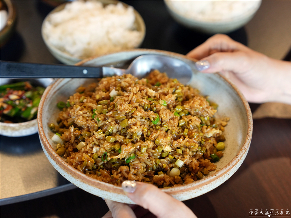 【高雄鳳山美食】『玉蘭苑.湘菜館&nbsp;| 玉蘭書店』在地激推！黃埔新村的質感系重口味湘菜館！ @傻蛋夫妻生活札記
