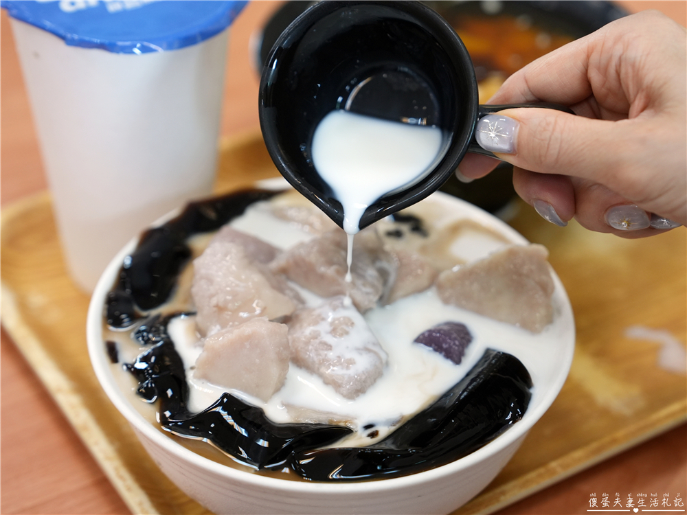 【台中北屯美食】『劉大爺-大坑總店』料多又大碗！大坑步道旁的手工豆花、黑糖刨冰、芋圓專賣~ @傻蛋夫妻生活札記