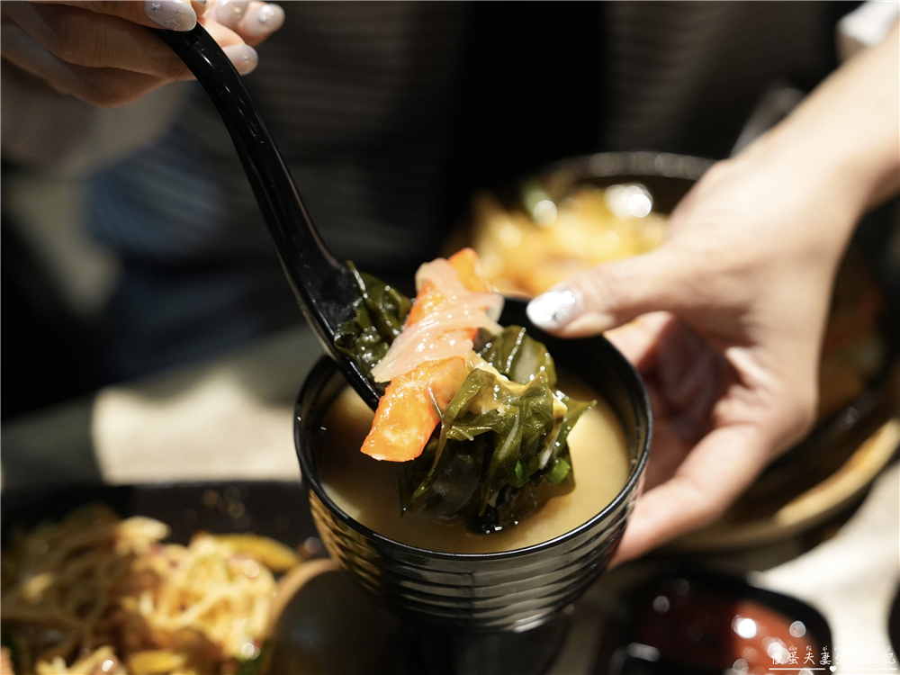 【台中北屯美食】『阿Q茶舍-東山店』24小時全天營業!台中在地的老字號、有包廂的宵夜、聊天餐廳~ @傻蛋夫妻生活札記 【台中北屯美食】『阿Q茶舍-東山店』24小時全天營業!台中在地的老字號、有包廂的宵夜、聊天餐廳~ @傻蛋夫妻生活札記